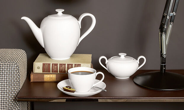 Villeroy & Boch Gold Rim Porcelain Espresso Cup (matching saucer)