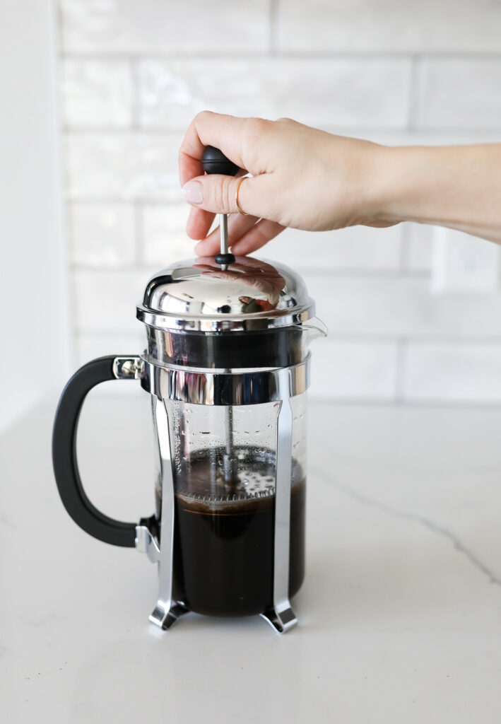 making a french press coffee