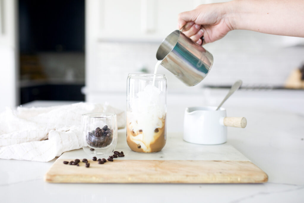 making a iced mocha